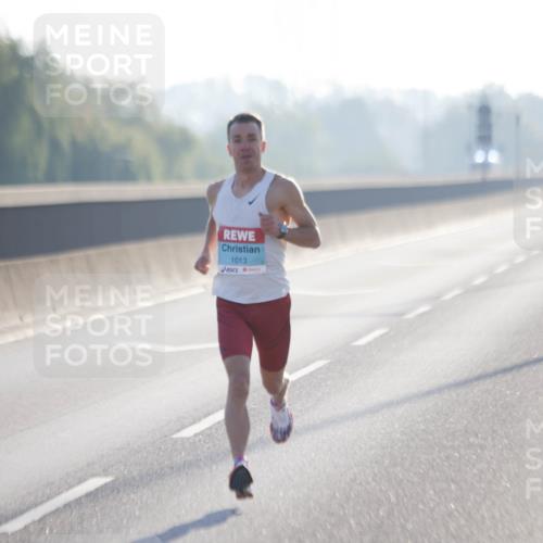 03.10.2025 - Köhlbrandbrückenlauf Jannik Wohlers http://msf.ph/oto/9053658 03.10.2025 09:10:56 Position 3 1013 meine-sportfotos.de