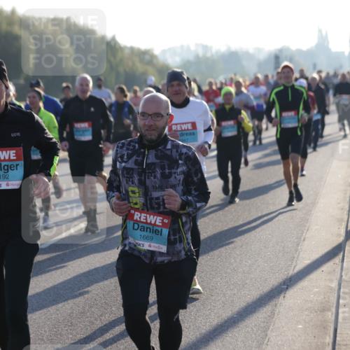 03.10.2025 - Köhlbrandbrückenlauf Jannik Wohlers http://msf.ph/oto/9053692 03.10.2025 09:20:01 Position 3 1192, 1669 meine-sportfotos.de