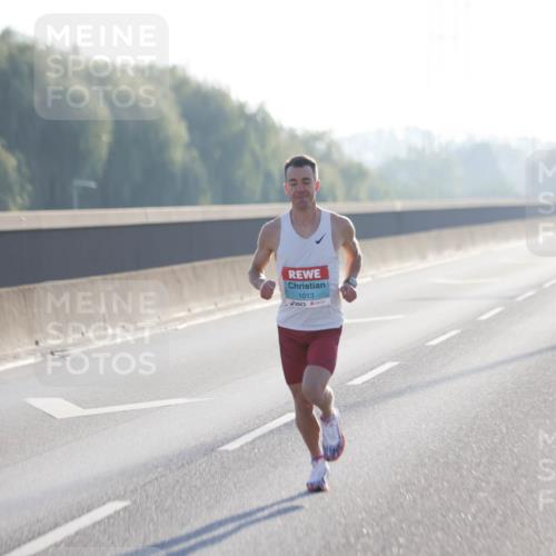 03.10.2025 - Köhlbrandbrückenlauf Jannik Wohlers http://msf.ph/oto/9053729 03.10.2025 09:10:57 Position 3 1013 meine-sportfotos.de