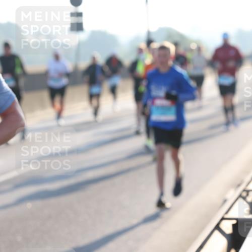03.10.2025 - Köhlbrandbrückenlauf Lena Gebhardt http://msf.ph/oto/9053766 03.10.2025 09:16:14 Position 1 3404 meine-sportfotos.de