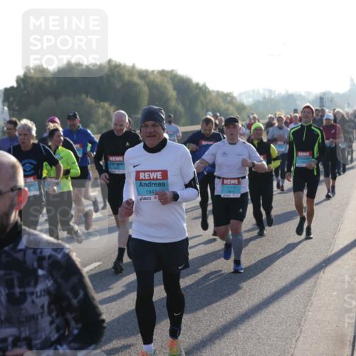 03.10.2025 - Köhlbrandbrückenlauf Jannik Wohlers http://msf.ph/oto/9053778 03.10.2025 09:20:02 Position 3 1947 meine-sportfotos.de