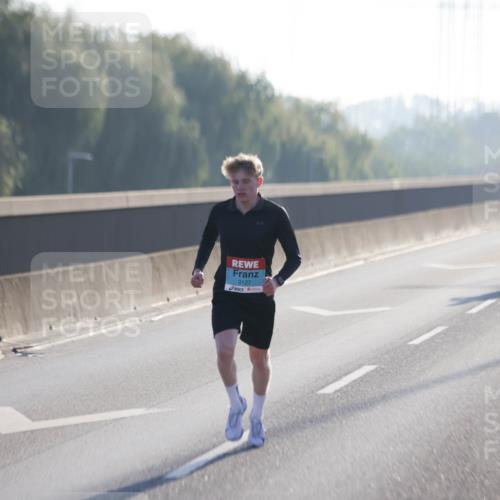 03.10.2025 - Köhlbrandbrückenlauf Jannik Wohlers http://msf.ph/oto/9053805 03.10.2025 09:11:25 Position 3 3127 meine-sportfotos.de