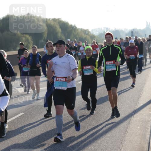 03.10.2025 - Köhlbrandbrückenlauf Jannik Wohlers http://msf.ph/oto/9053827 03.10.2025 09:20:03 Position 3 1947, 1201, 1464, 3815 meine-sportfotos.de