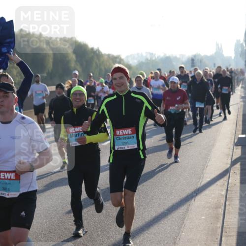 03.10.2025 - Köhlbrandbrückenlauf Jannik Wohlers http://msf.ph/oto/9053881 03.10.2025 09:20:04 Position 3 10, 3815, 1201 meine-sportfotos.de