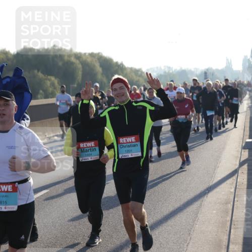 03.10.2025 - Köhlbrandbrückenlauf Jannik Wohlers http://msf.ph/oto/9053916 03.10.2025 09:20:05 Position 3 3815, 1464, 1201 meine-sportfotos.de