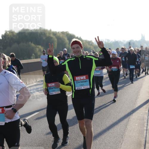 03.10.2025 - Köhlbrandbrückenlauf Jannik Wohlers http://msf.ph/oto/9053932 03.10.2025 09:20:05 Position 3 3815, 1464, 1201 meine-sportfotos.de