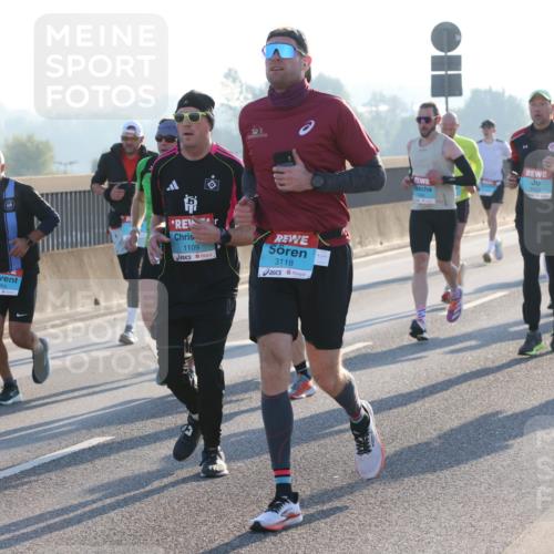 03.10.2025 - Köhlbrandbrückenlauf Lena Gebhardt http://msf.ph/oto/9053955 03.10.2025 09:16:19 Position 1 1109, 3118, 3630 meine-sportfotos.de