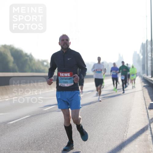 03.10.2025 - Köhlbrandbrückenlauf Jannik Wohlers http://msf.ph/oto/9054051 03.10.2025 09:11:48 Position 3 1026 meine-sportfotos.de
