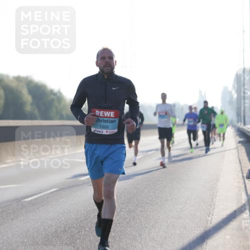 03.10.2025 - Köhlbrandbrückenlauf Jannik Wohlers http://msf.ph/oto/9054075 03.10.2025 09:11:48 Position 3 1026 meine-sportfotos.de