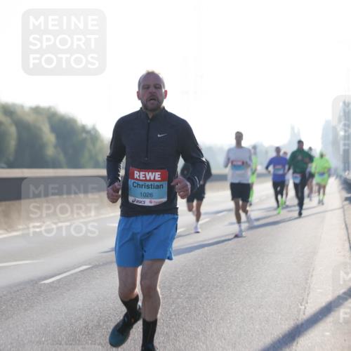 03.10.2025 - Köhlbrandbrückenlauf Jannik Wohlers http://msf.ph/oto/9054085 03.10.2025 09:11:48 Position 3 1026 meine-sportfotos.de