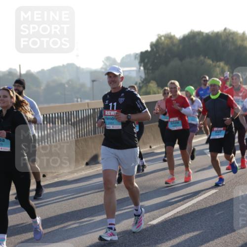 03.10.2025 - Köhlbrandbrückenlauf Jannik Wohlers http://msf.ph/oto/9054117 03.10.2025 09:20:10 Position 3 1829, 11, 2431, 3049 meine-sportfotos.de