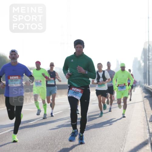 03.10.2025 - Köhlbrandbrückenlauf Jannik Wohlers http://msf.ph/oto/9054154 03.10.2025 09:11:54 Position 3 1057, 1187 meine-sportfotos.de
