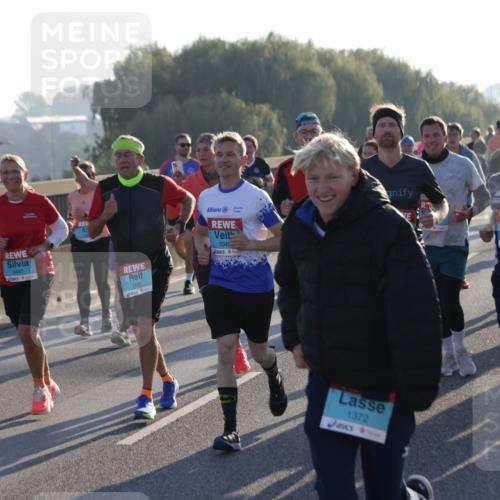 03.10.2025 - Köhlbrandbrückenlauf Jannik Wohlers http://msf.ph/oto/9054165 03.10.2025 09:20:11 Position 3 3487, 3486, 3049, 1372, 3047 meine-sportfotos.de