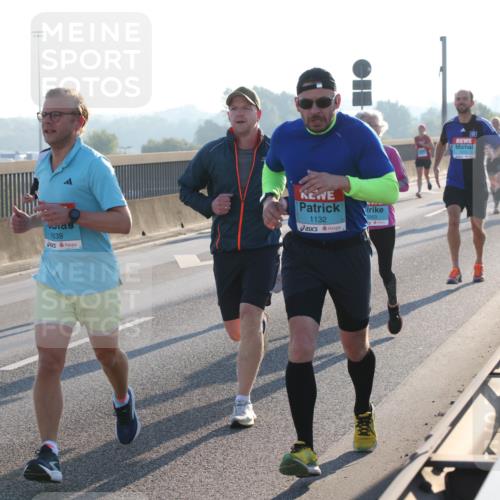 03.10.2025 - Köhlbrandbrückenlauf Lena Gebhardt http://msf.ph/oto/9054167 03.10.2025 09:16:25 Position 1 1639, 1132, 3263 meine-sportfotos.de