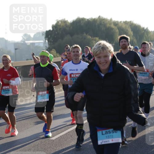 03.10.2025 - Köhlbrandbrückenlauf Jannik Wohlers http://msf.ph/oto/9054194 03.10.2025 09:20:11 Position 3 2687, 3487, 3486, 1372, 1782, 3047 meine-sportfotos.de