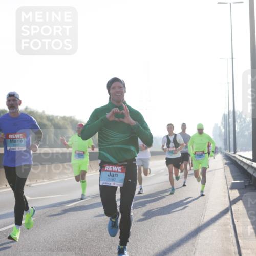 03.10.2025 - Köhlbrandbrückenlauf Jannik Wohlers http://msf.ph/oto/9054232 03.10.2025 09:11:55 Position 3 1057, 1187 meine-sportfotos.de