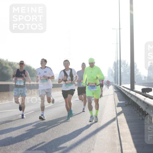 03.10.2025 - Köhlbrandbrückenlauf Jannik Wohlers http://msf.ph/oto/9054292 03.10.2025 09:11:57 Position 3 57 meine-sportfotos.de