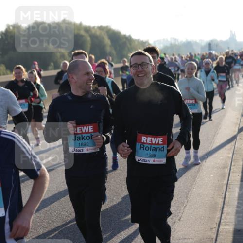 03.10.2025 - Köhlbrandbrückenlauf Jannik Wohlers http://msf.ph/oto/9054308 03.10.2025 09:20:13 Position 3 3047, 1892, 1588 meine-sportfotos.de
