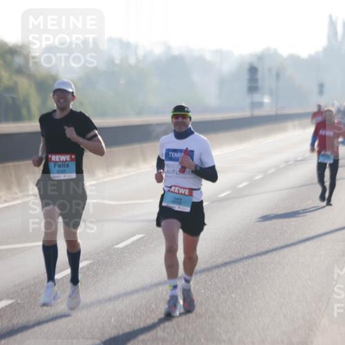 03.10.2025 - Köhlbrandbrückenlauf Jannik Wohlers http://msf.ph/oto/9054360 03.10.2025 09:12:06 Position 3 3299, 3740 meine-sportfotos.de