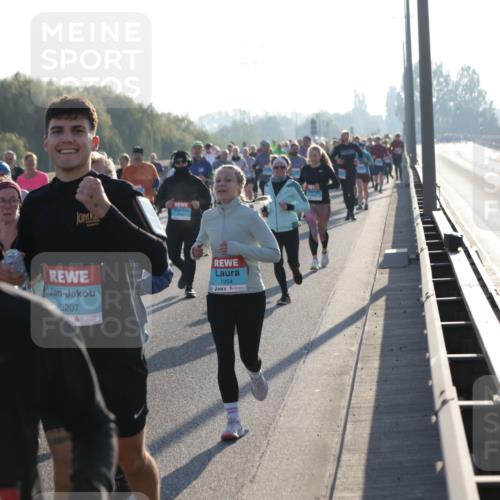 03.10.2025 - Köhlbrandbrückenlauf Jannik Wohlers http://msf.ph/oto/9054361 03.10.2025 09:20:14 Position 3 3207, 1954 meine-sportfotos.de