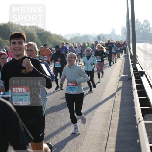03.10.2025 - Köhlbrandbrückenlauf Jannik Wohlers http://msf.ph/oto/9054365 03.10.2025 09:20:14 Position 3 3207, 1954 meine-sportfotos.de