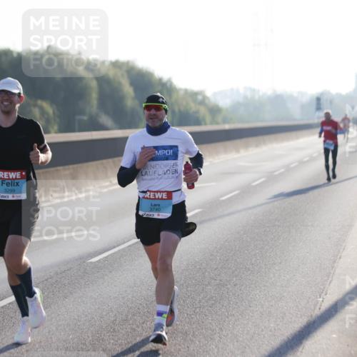 03.10.2025 - Köhlbrandbrückenlauf Jannik Wohlers http://msf.ph/oto/9054395 03.10.2025 09:12:09 Position 3 3299, 3740 meine-sportfotos.de