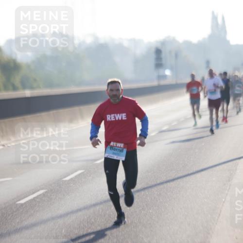 03.10.2025 - Köhlbrandbrückenlauf Jannik Wohlers http://msf.ph/oto/9054416 03.10.2025 09:12:12 Position 3 3401 meine-sportfotos.de