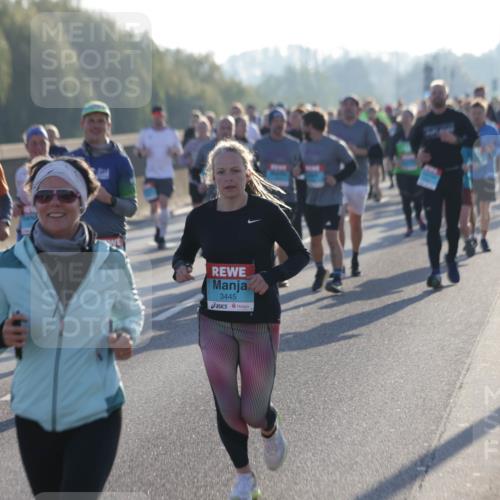 03.10.2025 - Köhlbrandbrückenlauf Jannik Wohlers http://msf.ph/oto/9054436 03.10.2025 09:20:17 Position 3 3445 meine-sportfotos.de