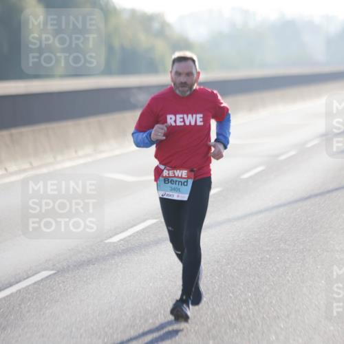 03.10.2025 - Köhlbrandbrückenlauf Jannik Wohlers http://msf.ph/oto/9054442 03.10.2025 09:12:14 Position 3 3401 meine-sportfotos.de