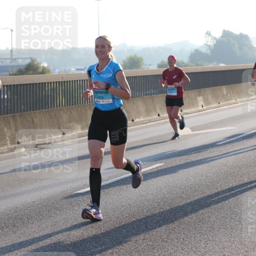 03.10.2025 - Köhlbrandbrückenlauf Lena Gebhardt http://msf.ph/oto/9054447 03.10.2025 09:16:30 Position 1 3458, 1118 meine-sportfotos.de