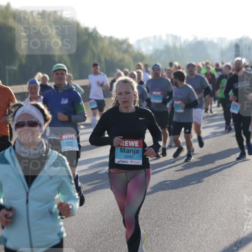 03.10.2025 - Köhlbrandbrückenlauf Jannik Wohlers http://msf.ph/oto/9054458 03.10.2025 09:20:18 Position 3 3736, 3445 meine-sportfotos.de
