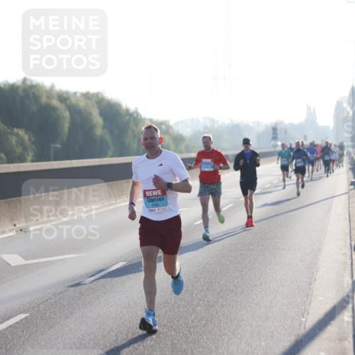 03.10.2025 - Köhlbrandbrückenlauf Jannik Wohlers http://msf.ph/oto/9054464 03.10.2025 09:12:23 Position 3 3086 meine-sportfotos.de