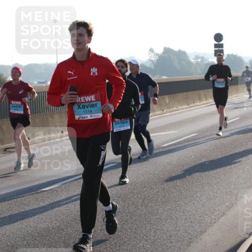 03.10.2025 - Köhlbrandbrückenlauf Lena Gebhardt http://msf.ph/oto/9054490 03.10.2025 09:16:32 Position 1 1118, 1279 meine-sportfotos.de