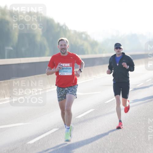 03.10.2025 - Köhlbrandbrückenlauf Jannik Wohlers http://msf.ph/oto/9054500 03.10.2025 09:12:24 Position 3 2402 meine-sportfotos.de