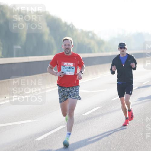 03.10.2025 - Köhlbrandbrückenlauf Jannik Wohlers http://msf.ph/oto/9054519 03.10.2025 09:12:25 Position 3 2402 meine-sportfotos.de
