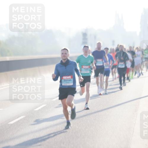 03.10.2025 - Köhlbrandbrückenlauf Jannik Wohlers http://msf.ph/oto/9054568 03.10.2025 09:12:27 Position 3 3350 meine-sportfotos.de