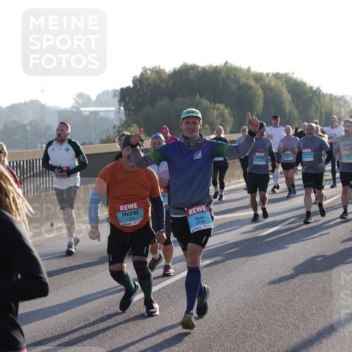 03.10.2025 - Köhlbrandbrückenlauf Jannik Wohlers http://msf.ph/oto/9054577 03.10.2025 09:20:20 Position 3 3445, 1593, 3736 meine-sportfotos.de