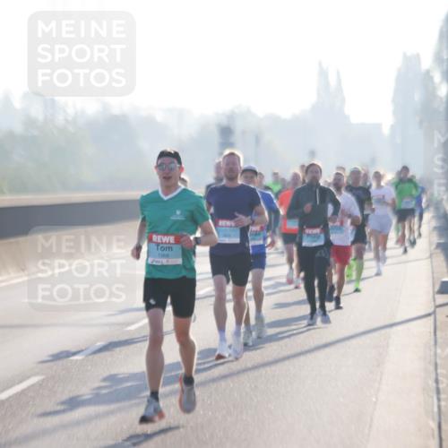 03.10.2025 - Köhlbrandbrückenlauf Jannik Wohlers http://msf.ph/oto/9054625 03.10.2025 09:12:29 Position 3 1268 meine-sportfotos.de