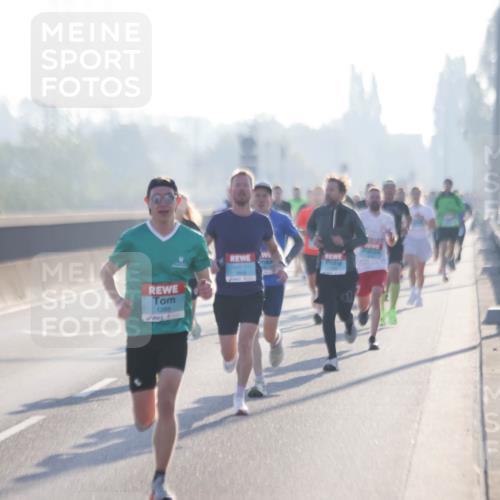 03.10.2025 - Köhlbrandbrückenlauf Jannik Wohlers http://msf.ph/oto/9054666 03.10.2025 09:12:29 Position 3 1268 meine-sportfotos.de