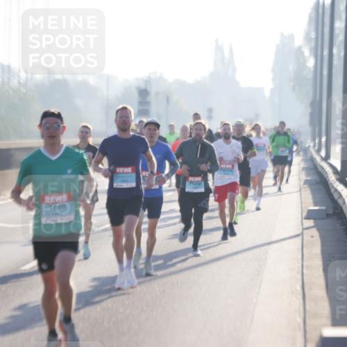03.10.2025 - Köhlbrandbrückenlauf Jannik Wohlers http://msf.ph/oto/9054683 03.10.2025 09:12:30 Position 3 1268 meine-sportfotos.de