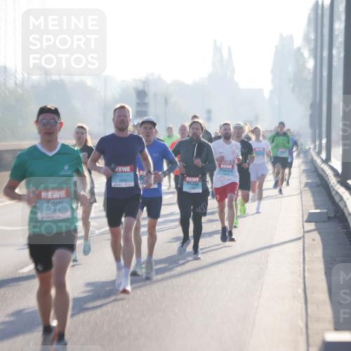 03.10.2025 - Köhlbrandbrückenlauf Jannik Wohlers http://msf.ph/oto/9054688 03.10.2025 09:12:30 Position 3 1968 meine-sportfotos.de
