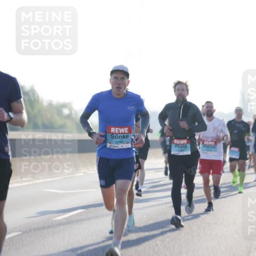 03.10.2025 - Köhlbrandbrückenlauf Jannik Wohlers http://msf.ph/oto/9054733 03.10.2025 09:12:34 Position 3 3809, 3248, 1184 meine-sportfotos.de