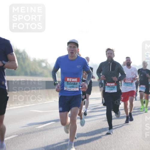 03.10.2025 - Köhlbrandbrückenlauf Jannik Wohlers http://msf.ph/oto/9054738 03.10.2025 09:12:34 Position 3 3809, 3248, 1184 meine-sportfotos.de