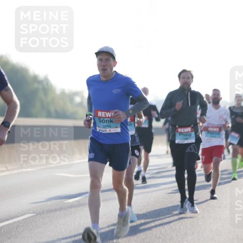 03.10.2025 - Köhlbrandbrückenlauf Jannik Wohlers http://msf.ph/oto/9054760 03.10.2025 09:12:35 Position 3 3809, 3248, 1184 meine-sportfotos.de