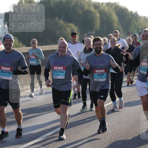 03.10.2025 - Köhlbrandbrückenlauf Jannik Wohlers http://msf.ph/oto/9054764 03.10.2025 09:20:23 Position 3 3027, 3024, 3022, 3026, 1785 meine-sportfotos.de