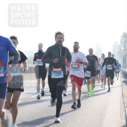 03.10.2025 - Köhlbrandbrückenlauf Jannik Wohlers http://msf.ph/oto/9054787 03.10.2025 09:12:35 Position 3 2048, 008, 1184, 3618, 7 meine-sportfotos.de