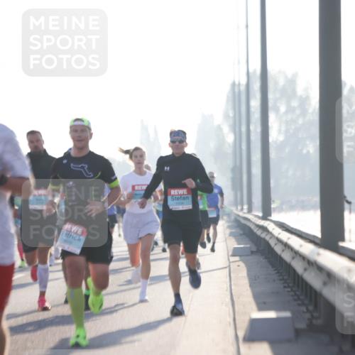03.10.2025 - Köhlbrandbrückenlauf Jannik Wohlers http://msf.ph/oto/9054827 03.10.2025 09:12:37 Position 3 3609, 1034 meine-sportfotos.de