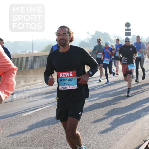 03.10.2025 - Köhlbrandbrückenlauf Lena Gebhardt http://msf.ph/oto/9054898 03.10.2025 09:16:43 Position 1 1550 meine-sportfotos.de
