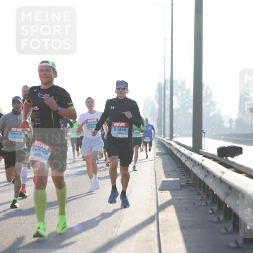 03.10.2025 - Köhlbrandbrückenlauf Jannik Wohlers http://msf.ph/oto/9054981 03.10.2025 09:12:40 Position 3 1012, 3609, 1034 meine-sportfotos.de