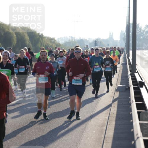 03.10.2025 - Köhlbrandbrückenlauf Jannik Wohlers http://msf.ph/oto/9054982 03.10.2025 09:20:27 Position 3 1945, 2150, 2025 meine-sportfotos.de
